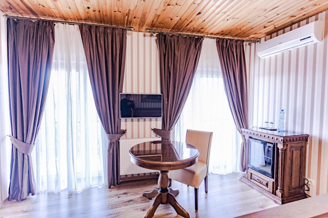 Guest House Villa Lamperti Beregdéda Kültér fotó