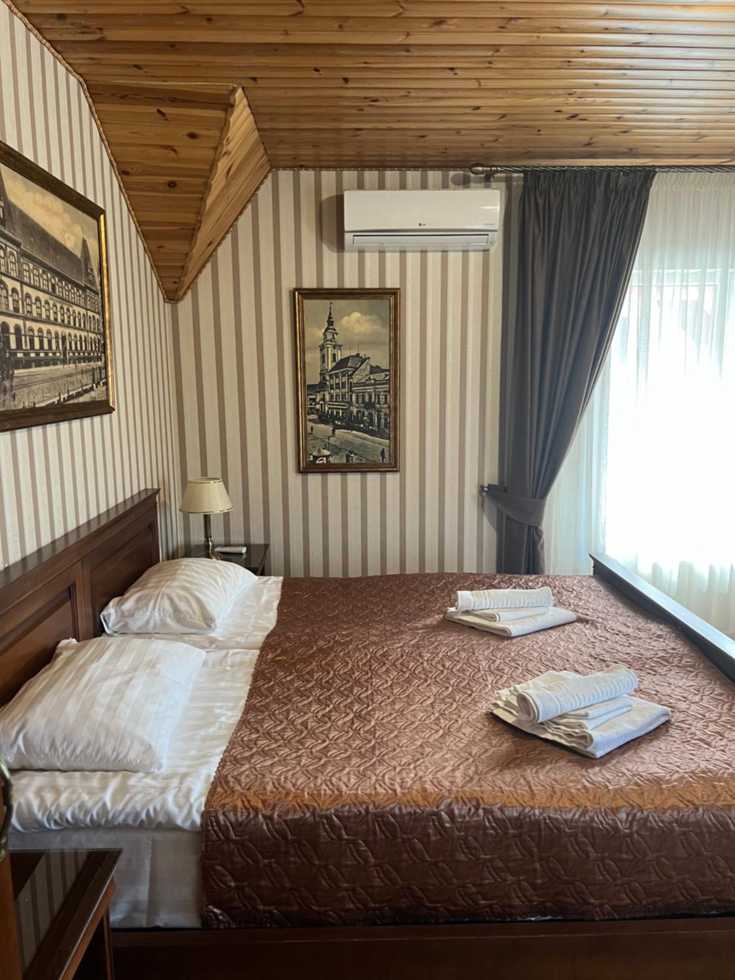 Guest House Villa Lamperti Beregdéda Kültér fotó