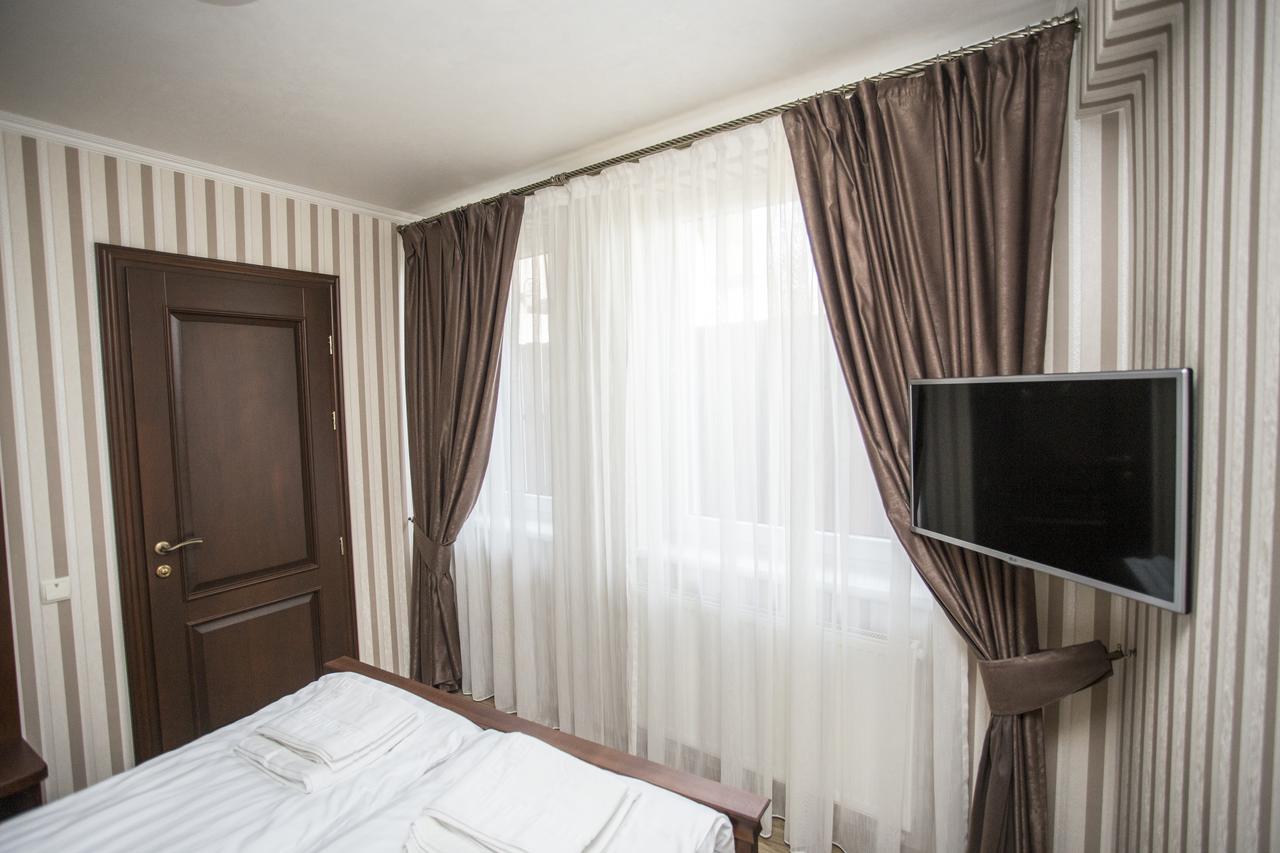 Guest House Villa Lamperti Beregdéda Kültér fotó